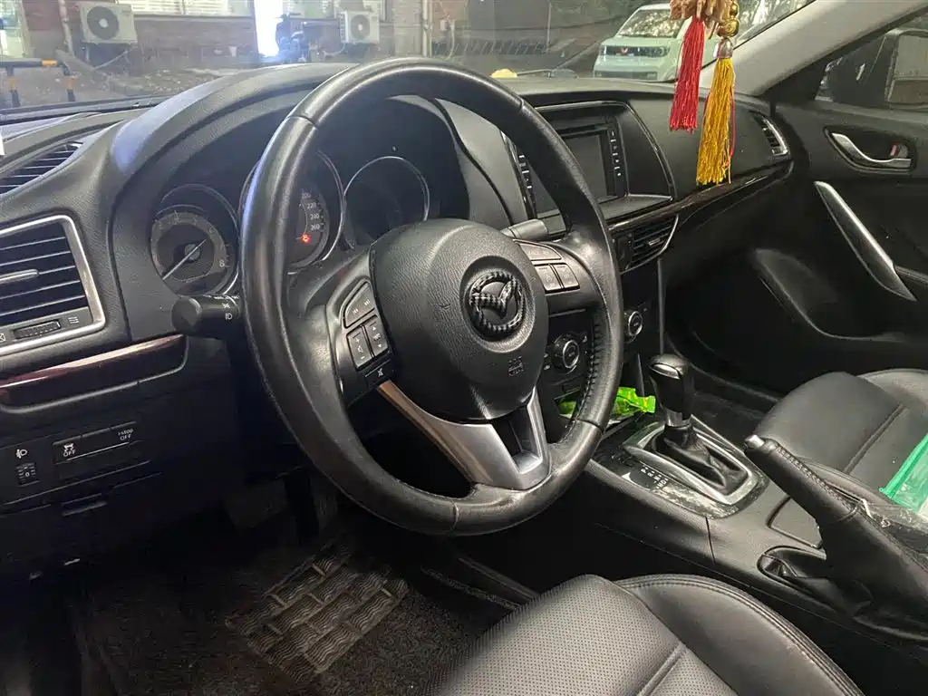 MAZDA ATENZA 2015