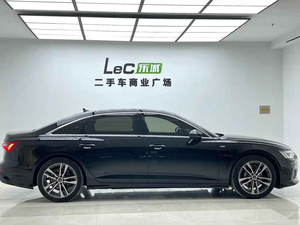 AUDI A6L 2020
