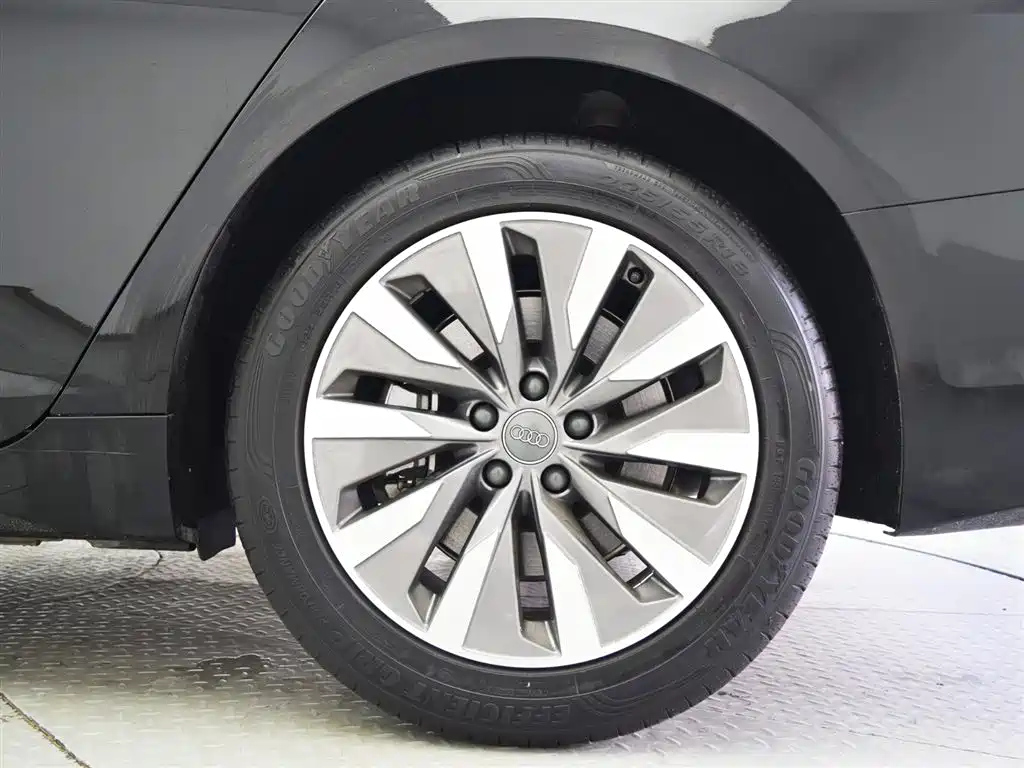 AUDI A6L 2022