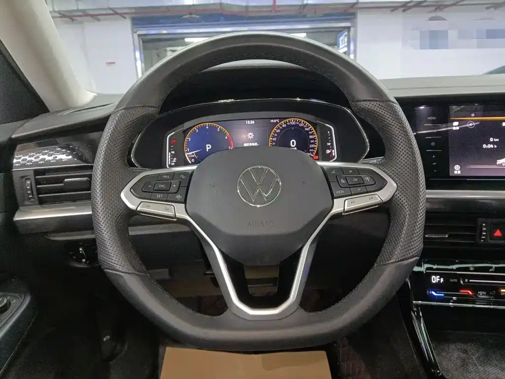 VOLKSWAGEN PASSAT 2022