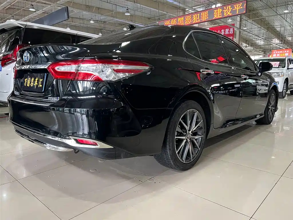 TOYOTA CAMRY 2022