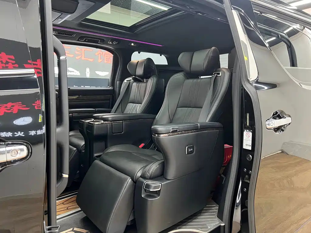 TOYOTA ALPHARD 2020