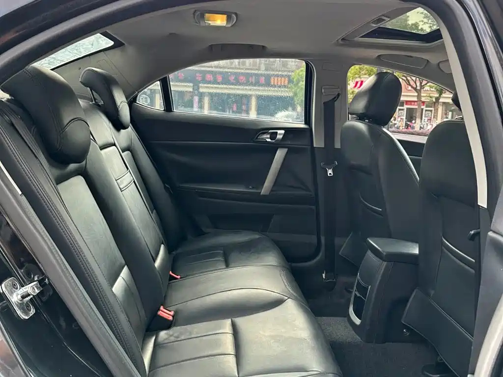 ROEWE 550 2011