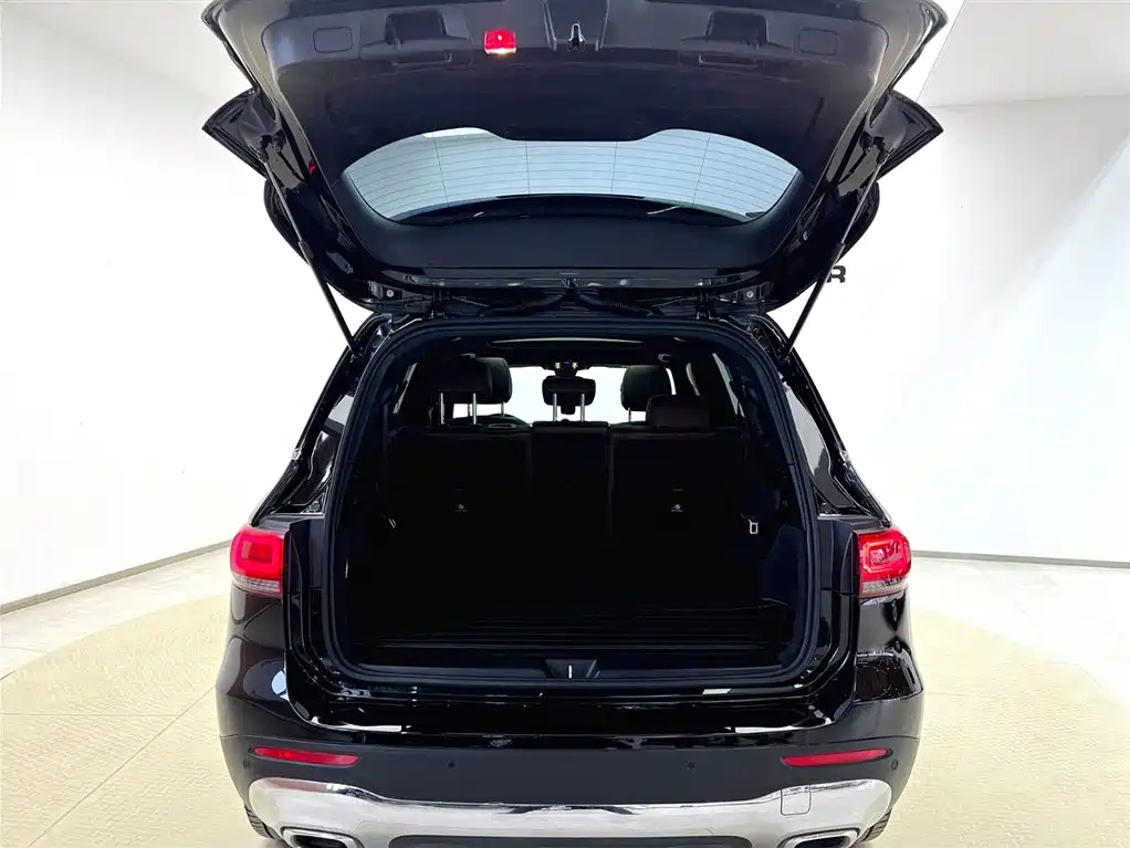 MERCEDES BENZ GLB 2022