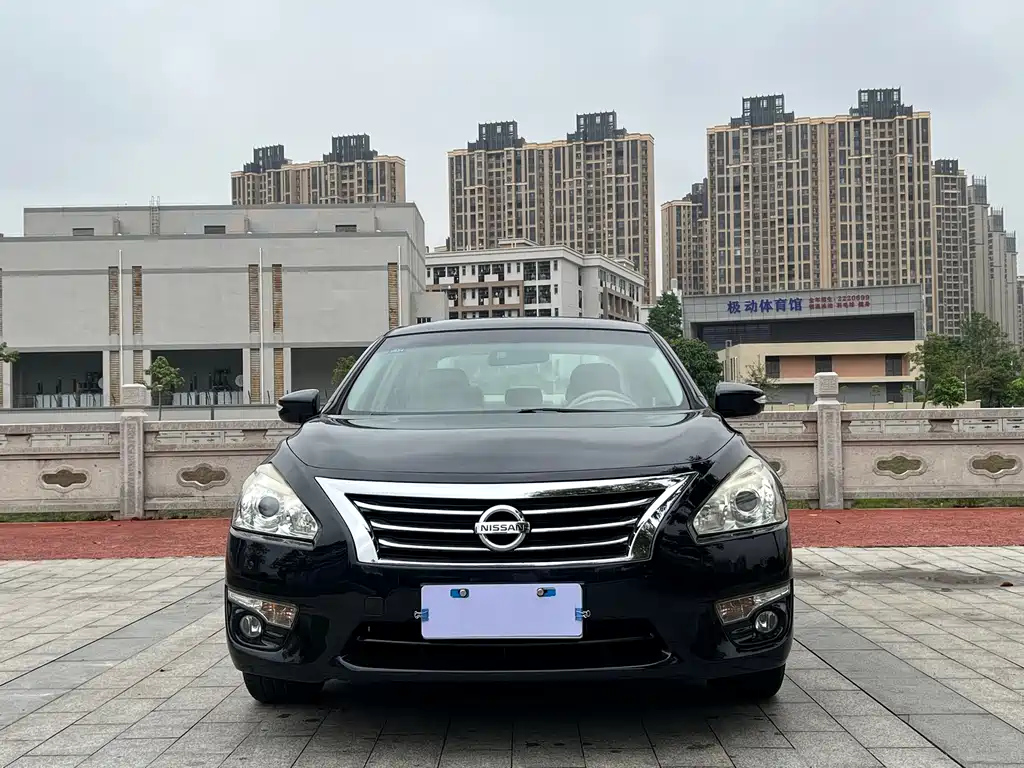NISSAN TEANA 2016