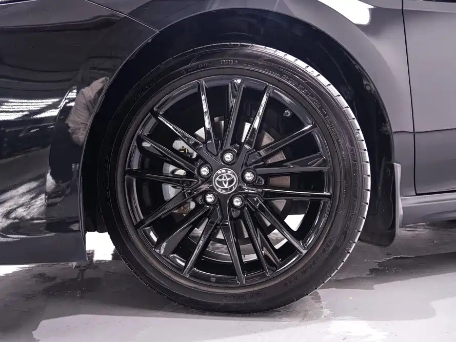 TOYOTA CAMRY 2023