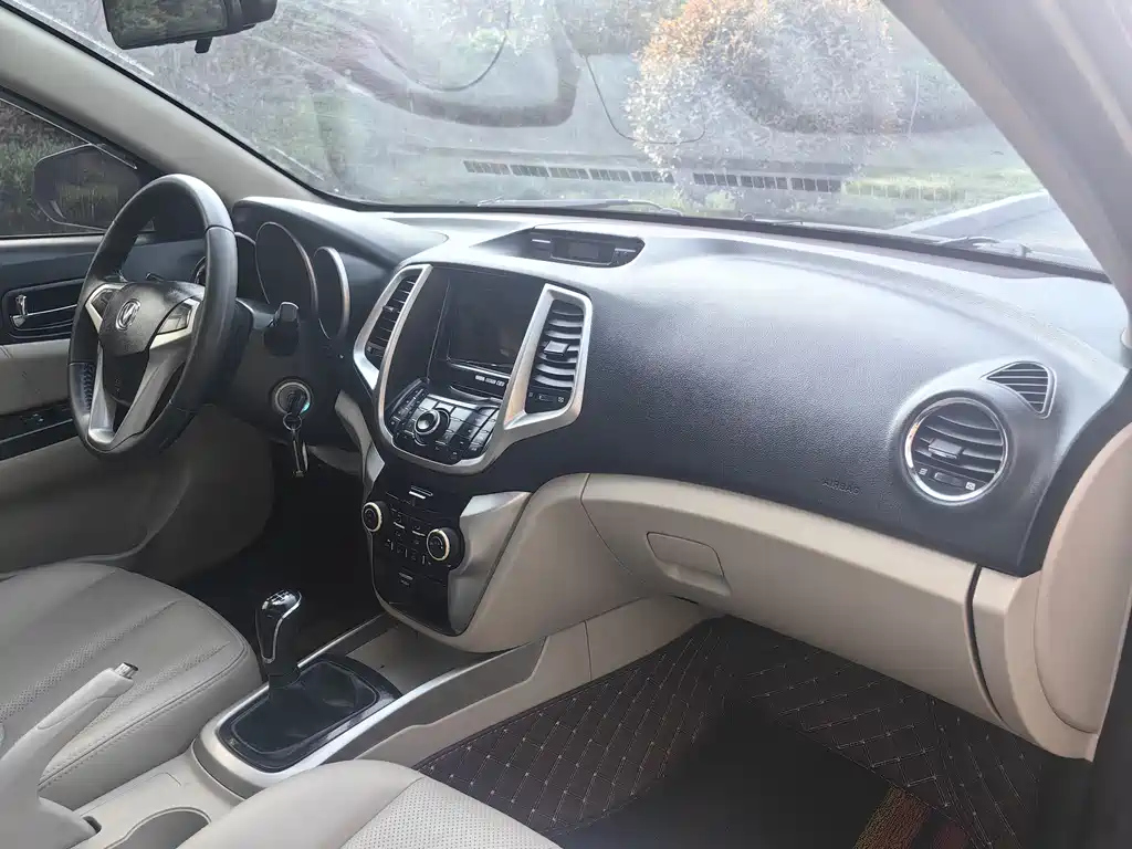 CHANGAN EADO 2013