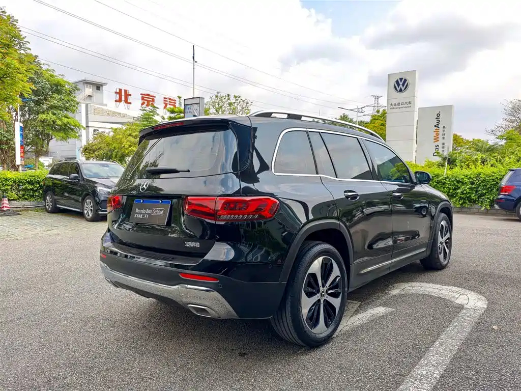 MERCEDES BENZ GLB 2022
