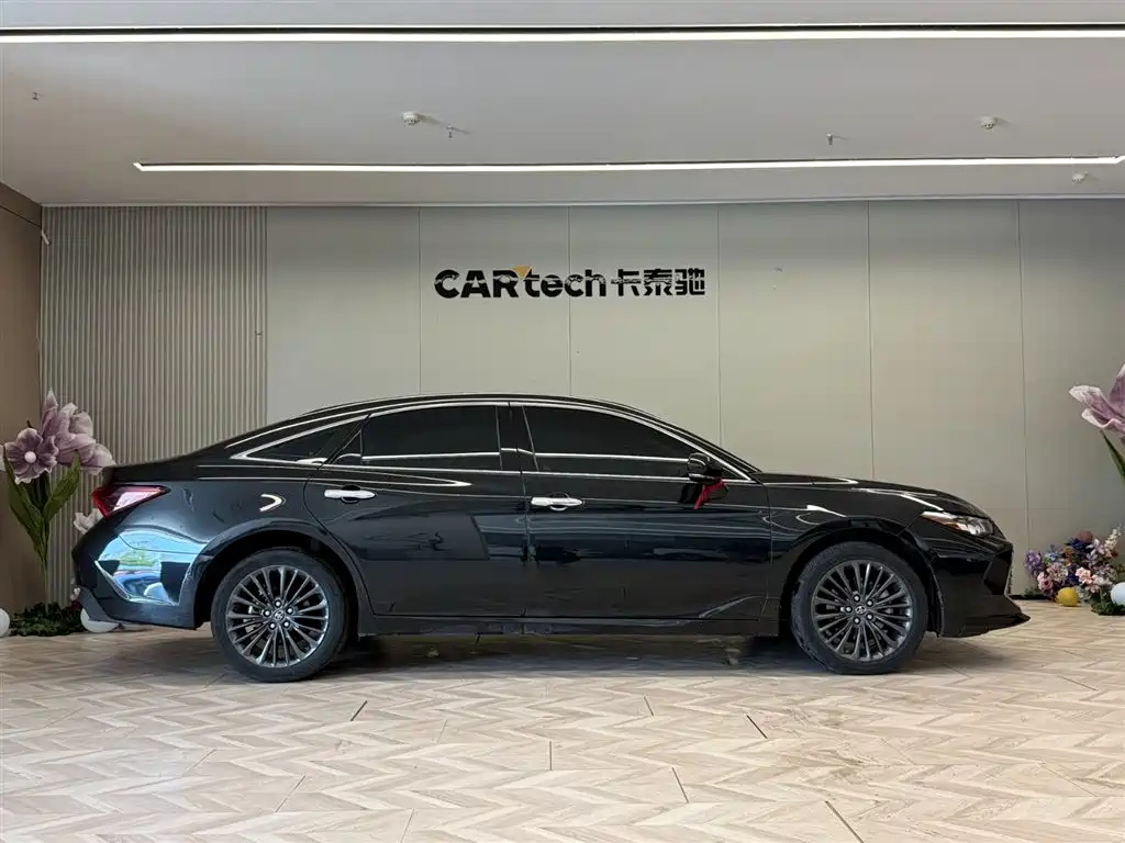 TOYOTA AVALON 2019