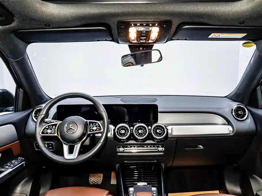 MERCEDES BENZ GLB 2022