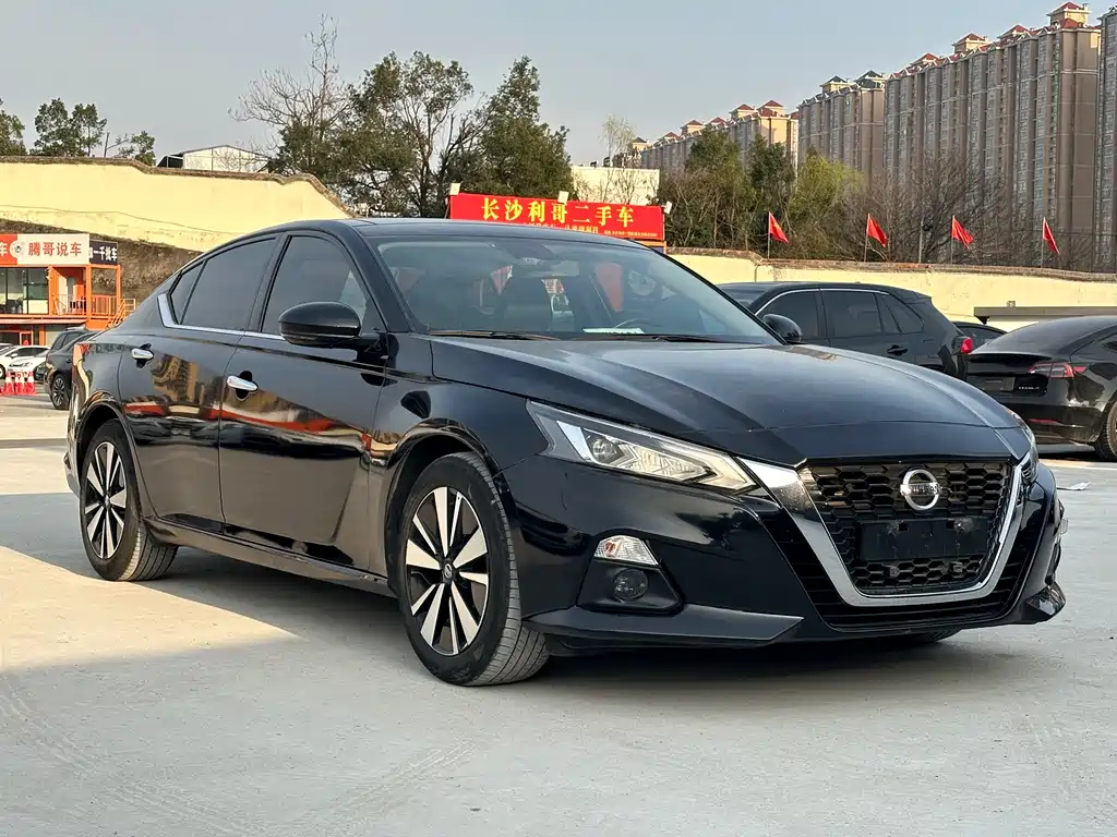 NISSAN TEANA 2021
