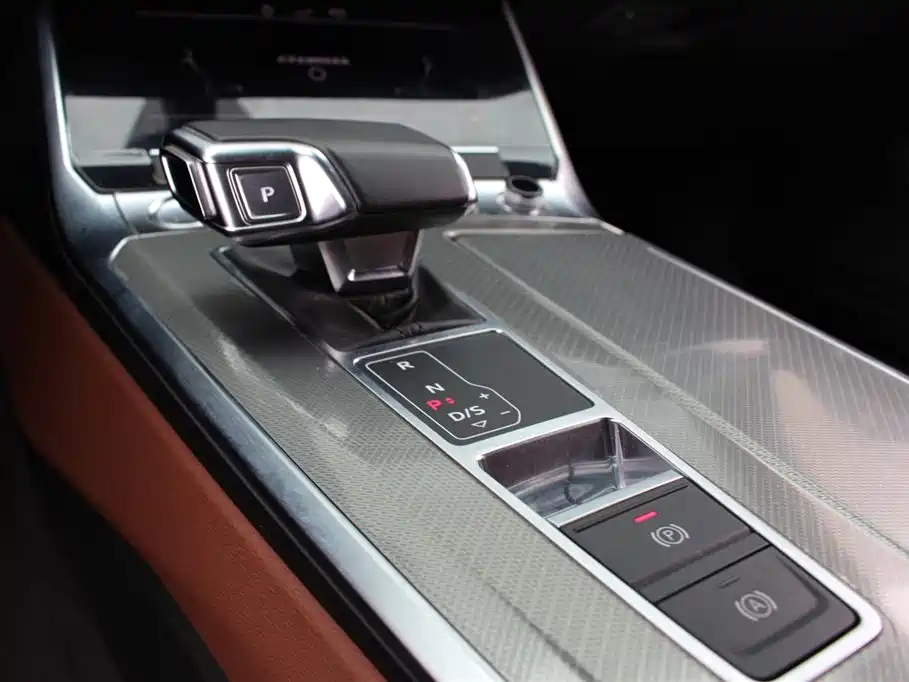 AUDI A6L 2021