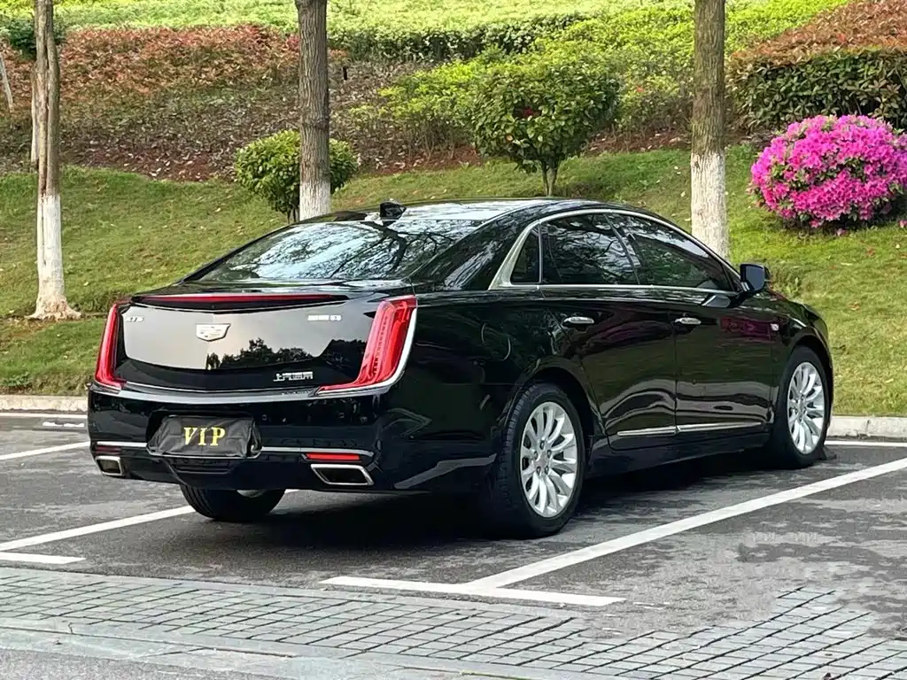 CADILLAC XTS 2020