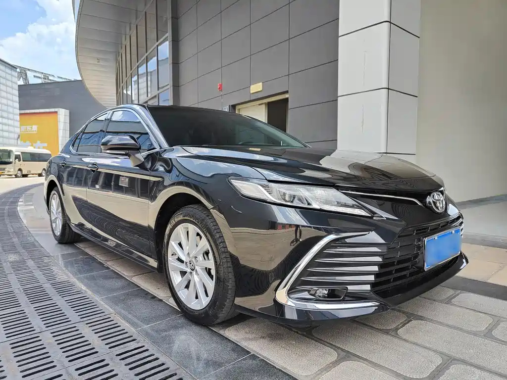 TOYOTA CAMRY 2022
