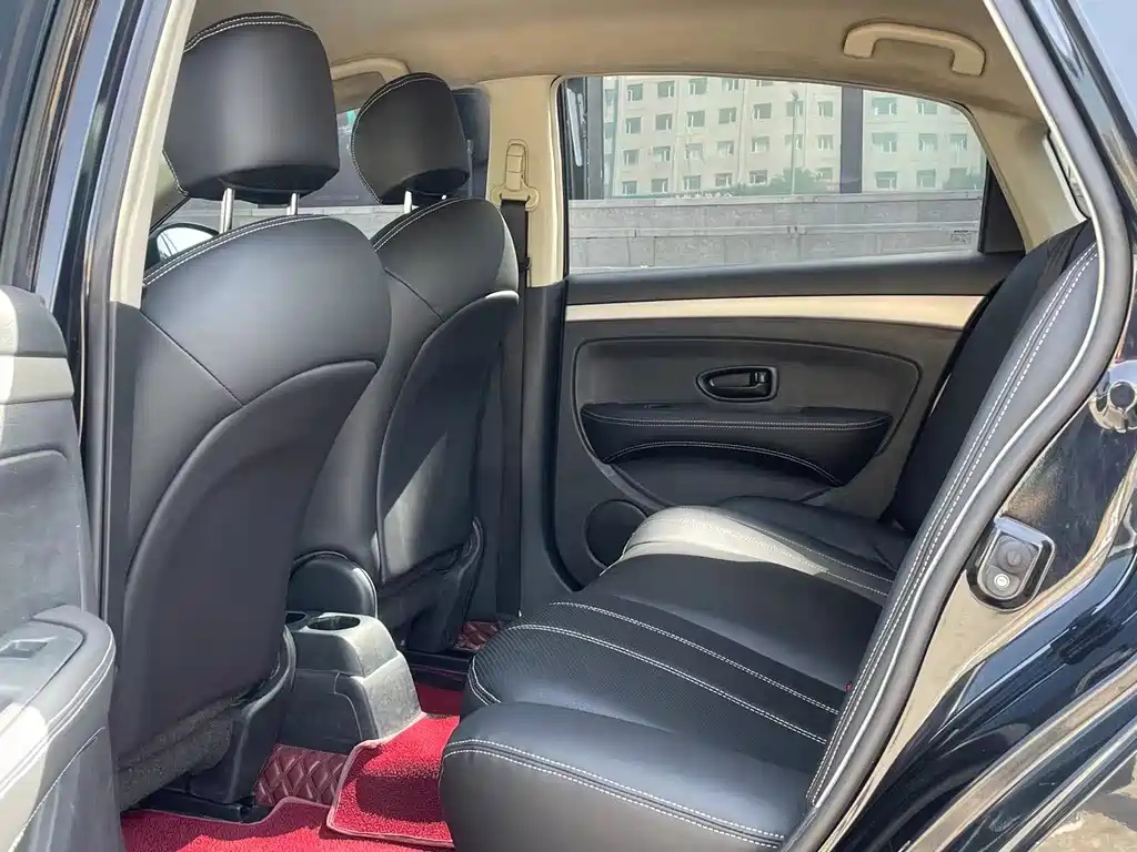 NISSAN SYLPHY 2016