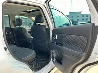 Заказать MITSUBISHI OUTLANDER