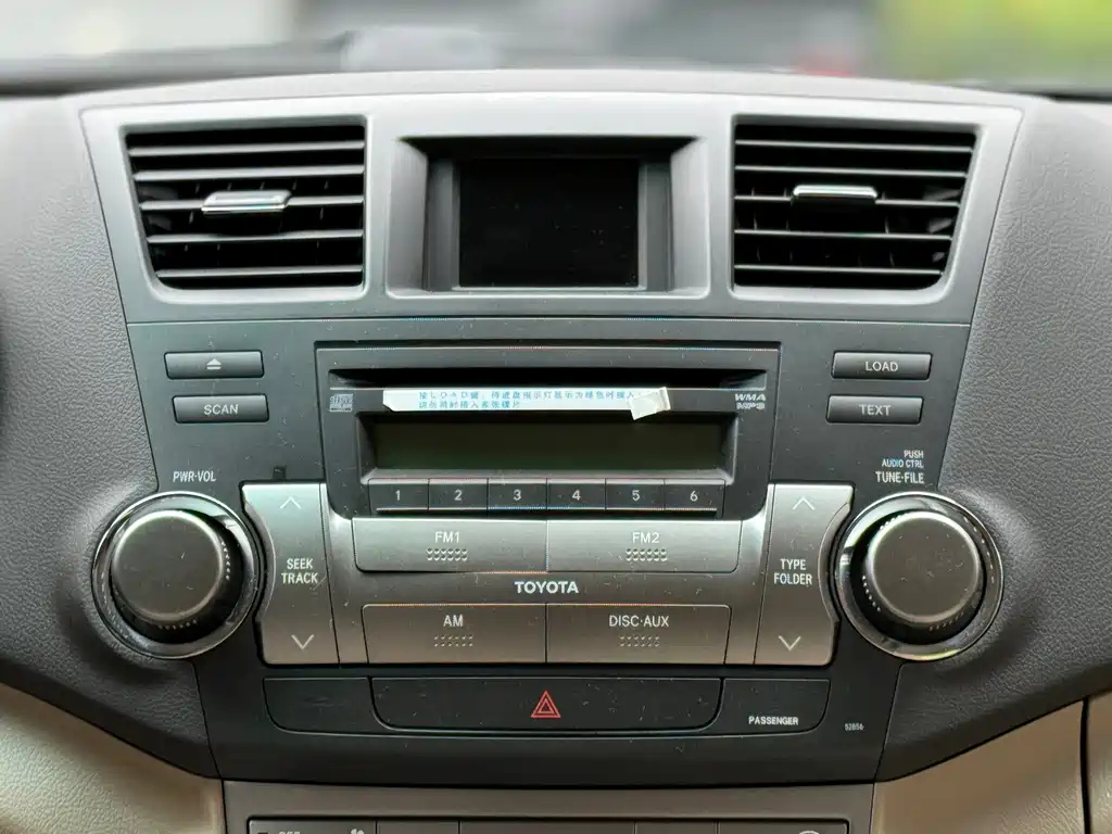 TOYOTA HIGHLANDER 2010