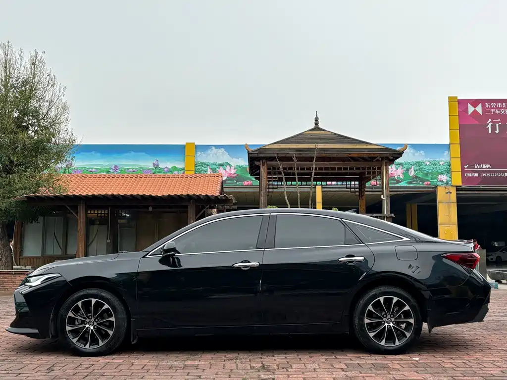 TOYOTA AVALON 2023