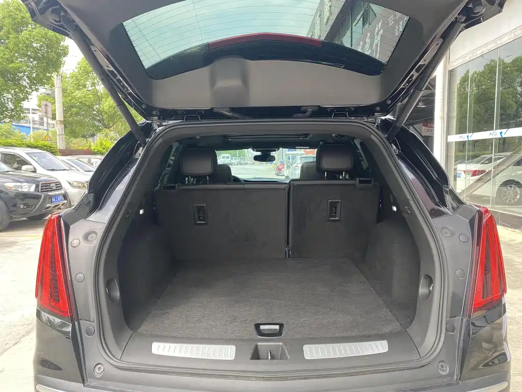 CADILLAC XT5 2022