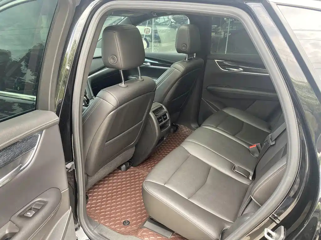 CADILLAC XT5 2022