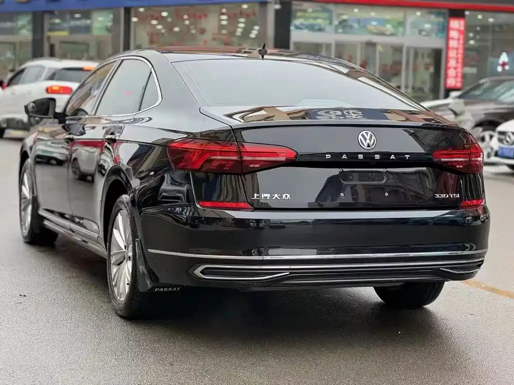 VOLKSWAGEN PASSAT 2020