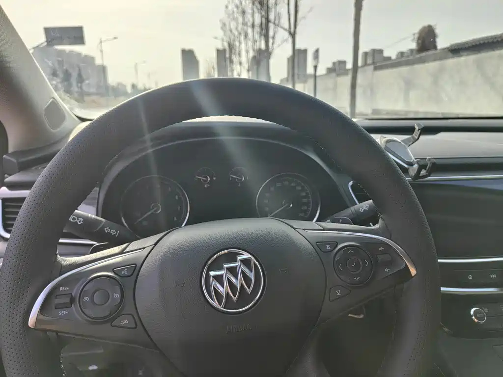 BUICK LACROSSE 2020