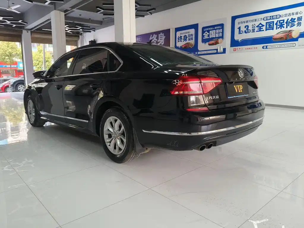 VOLKSWAGEN PASSAT 2016