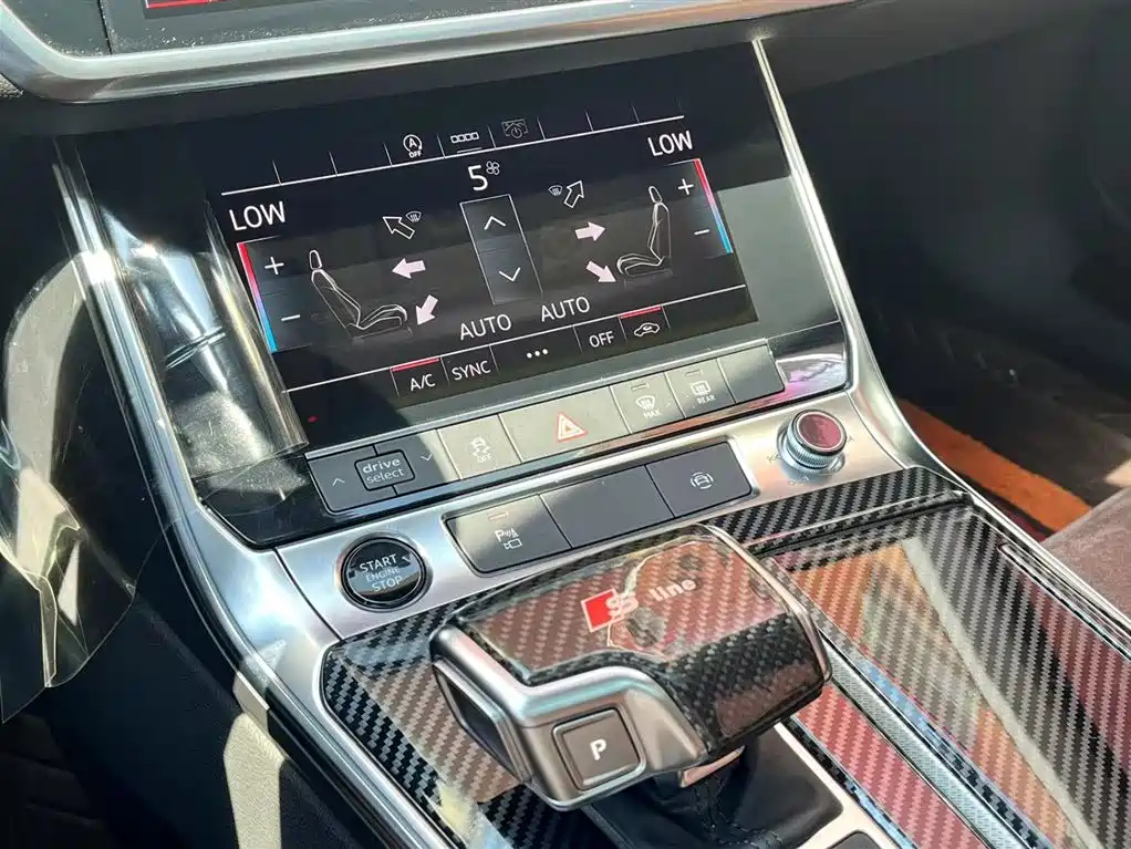 AUDI A6L 2021