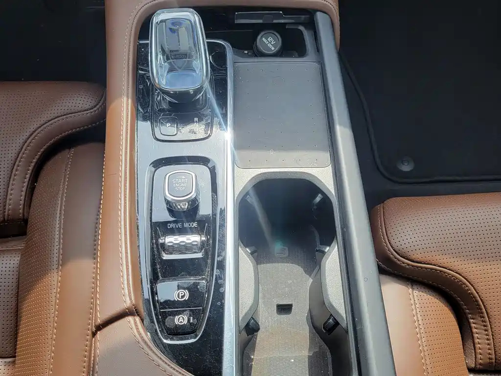 VOLVO S90 2021