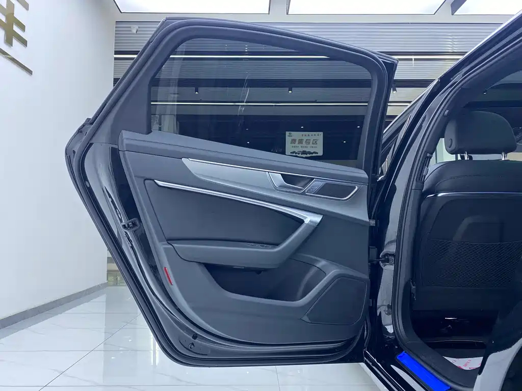AUDI A6L 2023