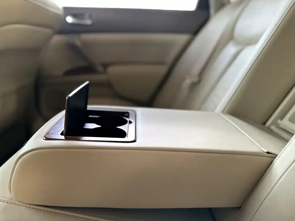NISSAN TEANA 2013