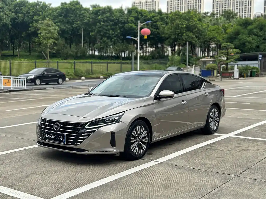 NISSAN TEANA 2022