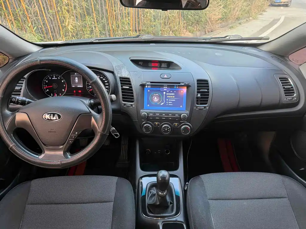 KIA K3 2016