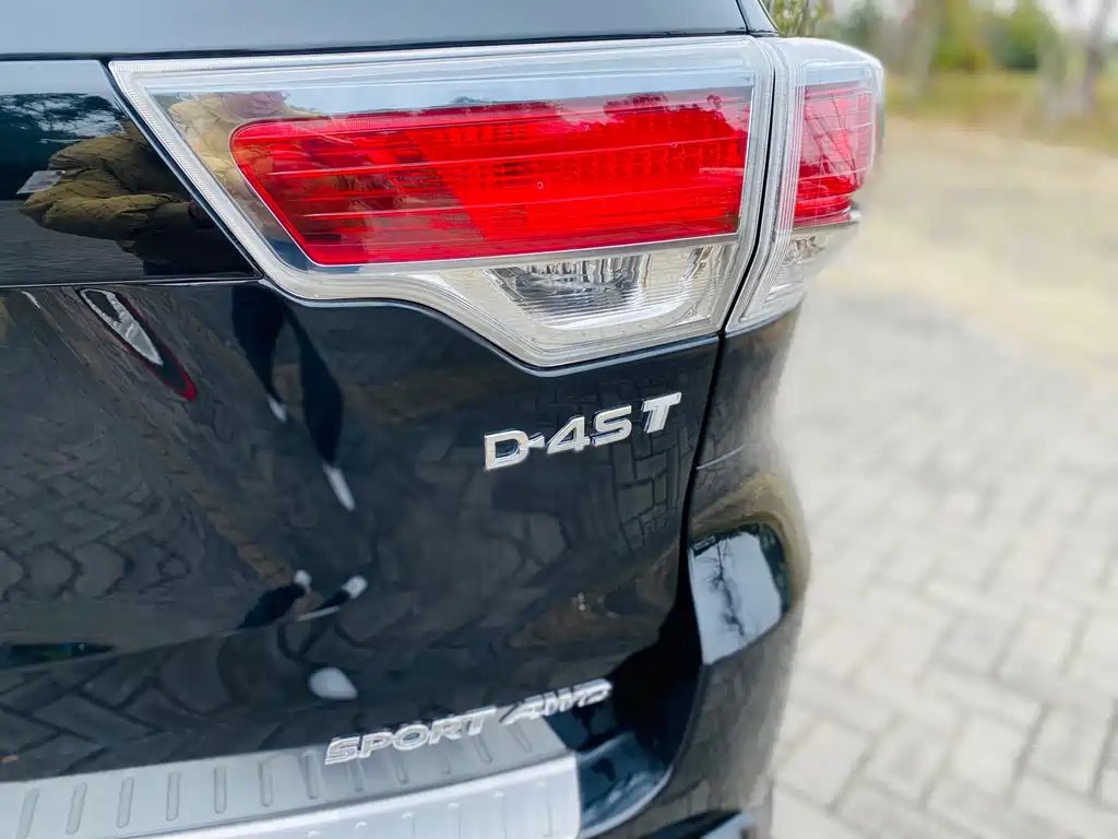 TOYOTA HIGHLANDER 2017