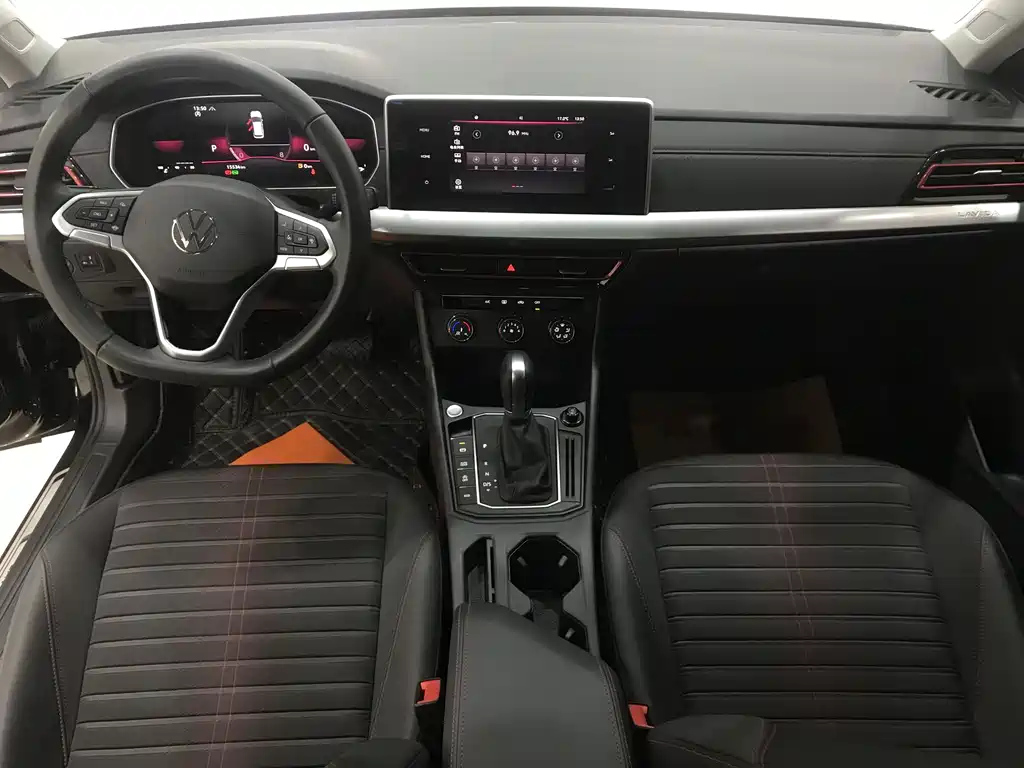 VOLKSWAGEN LAVIDA 2023