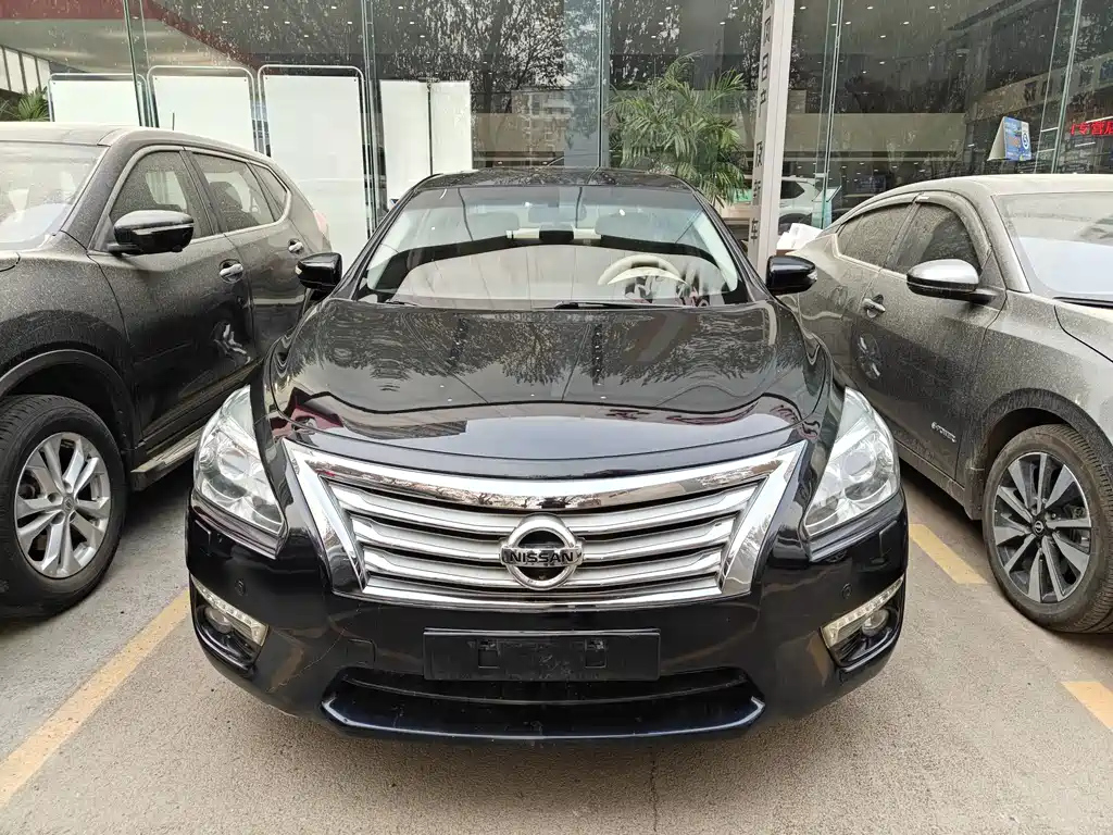 NISSAN TEANA 2014