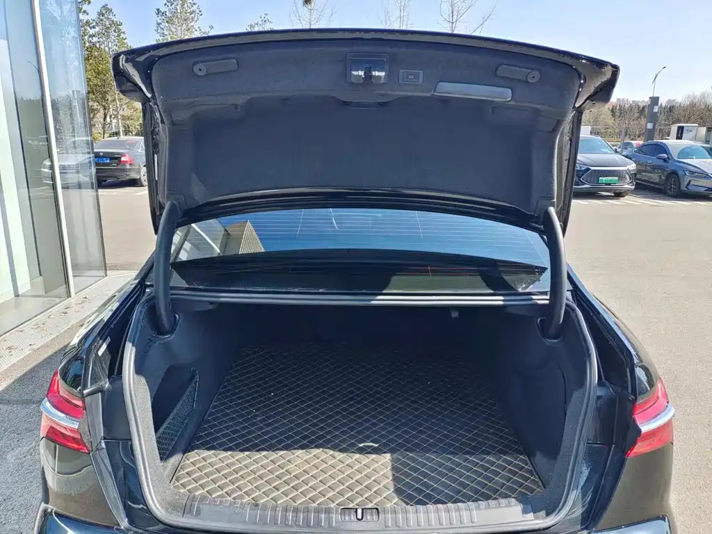 AUDI A6L 2022