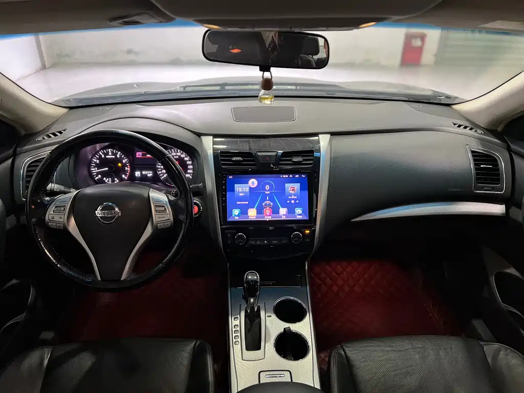 NISSAN TEANA 2018