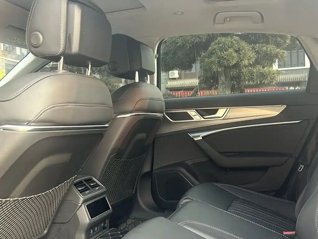 AUDI A6L 2023