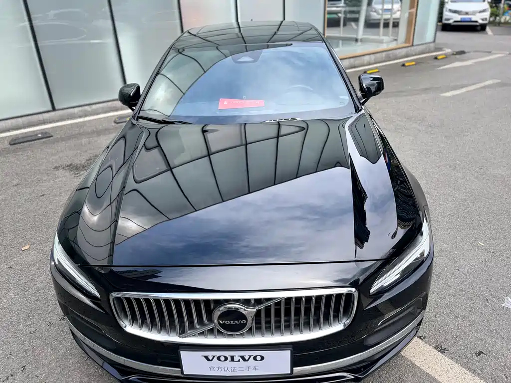VOLVO S90 2022