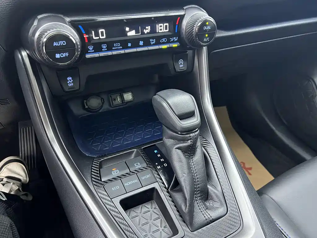 TOYOTA WILDLANDER 2020