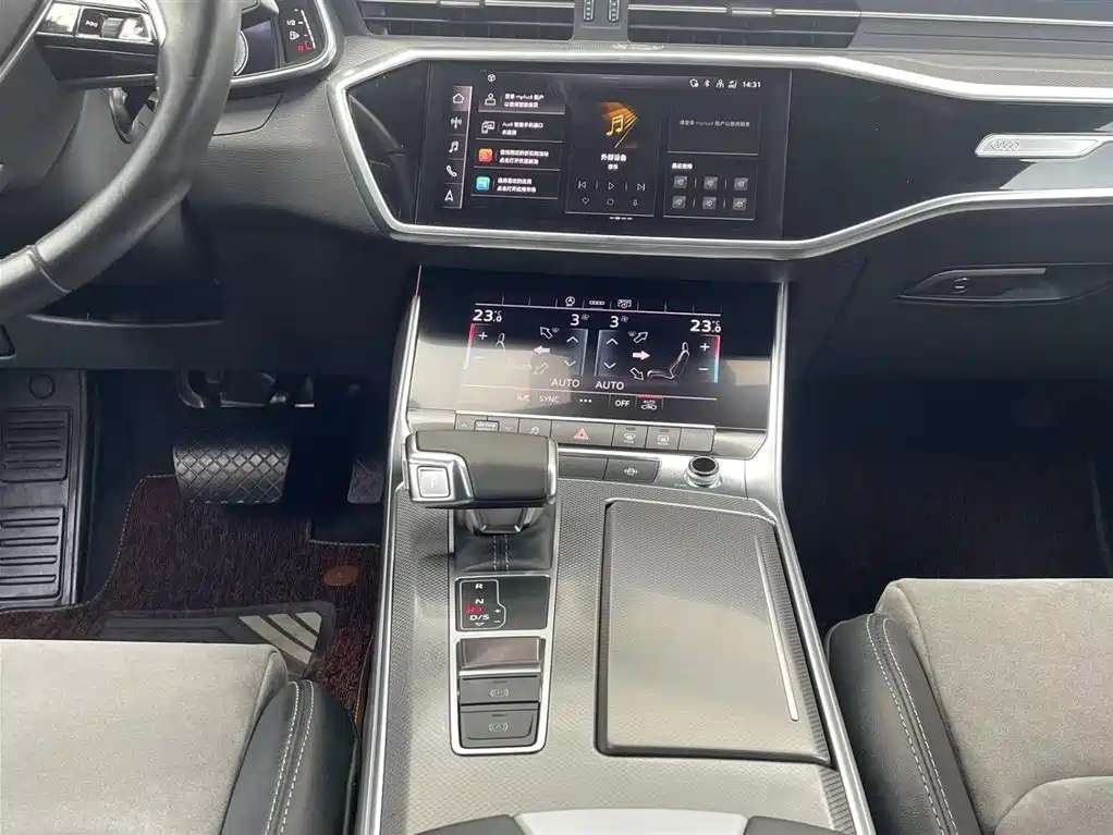 AUDI A6L 2021