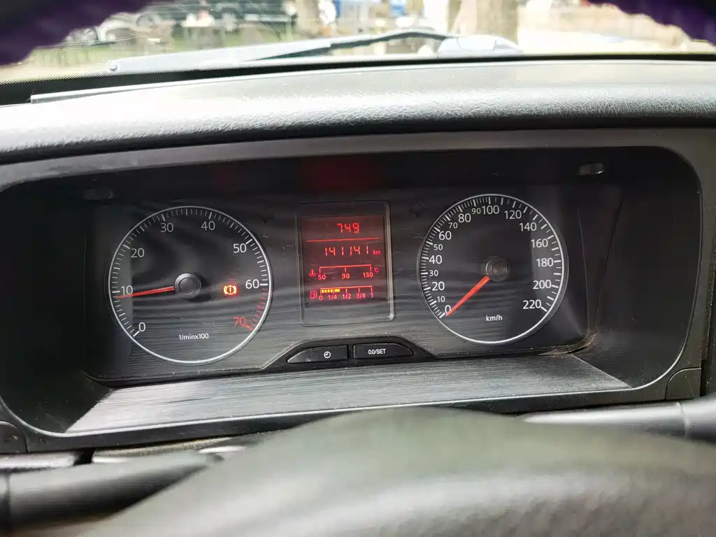 VOLKSWAGEN JETTA 2012