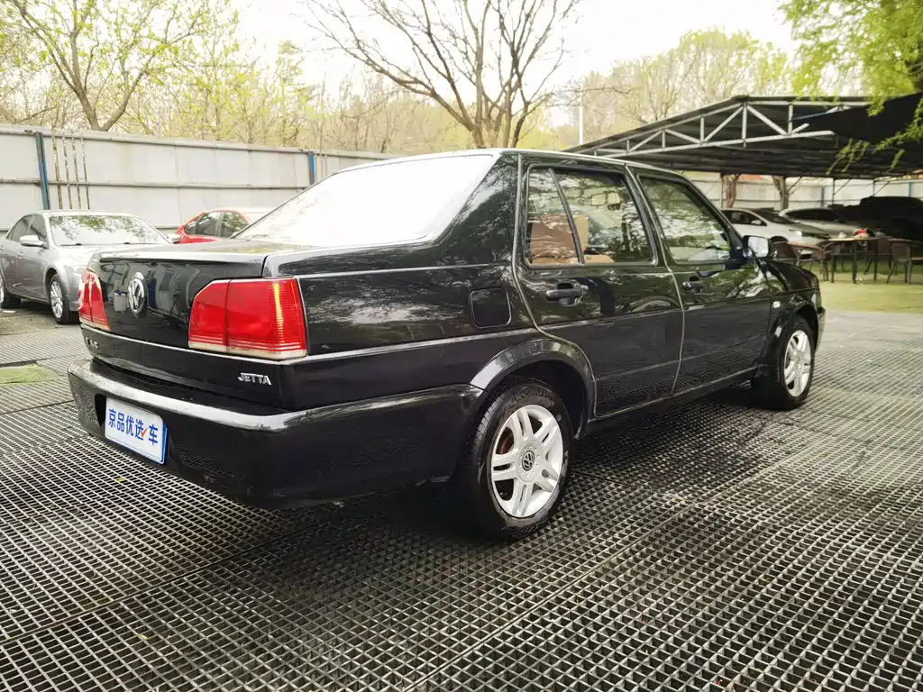 VOLKSWAGEN JETTA 2012