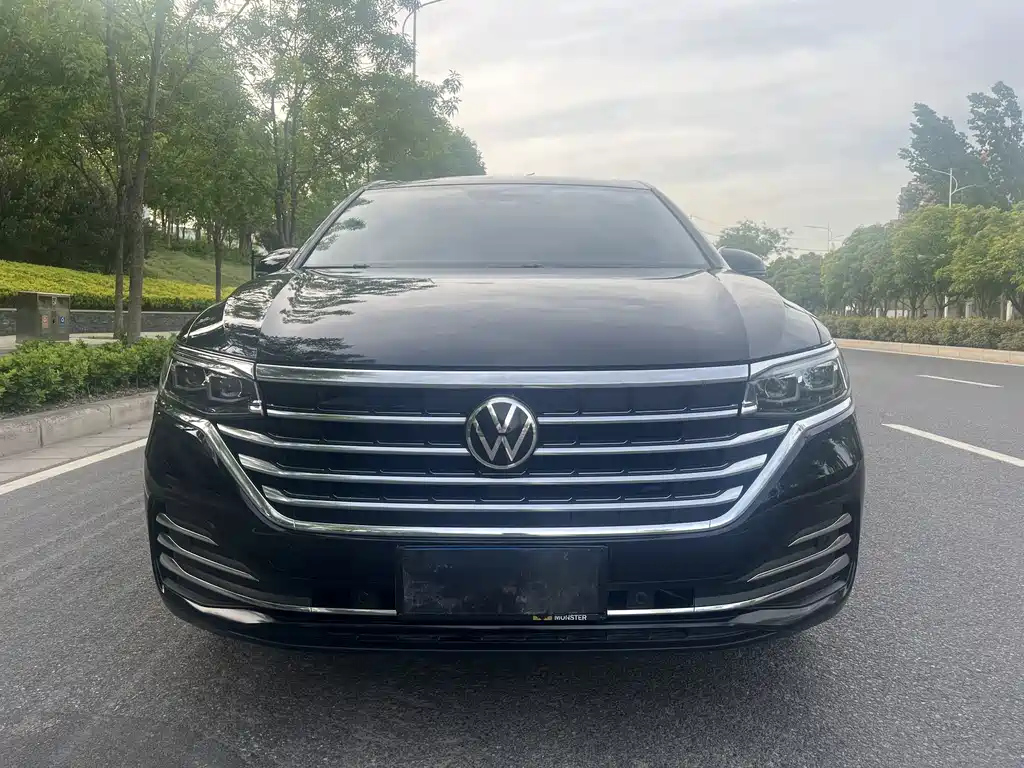 VOLKSWAGEN VILORAN 2022