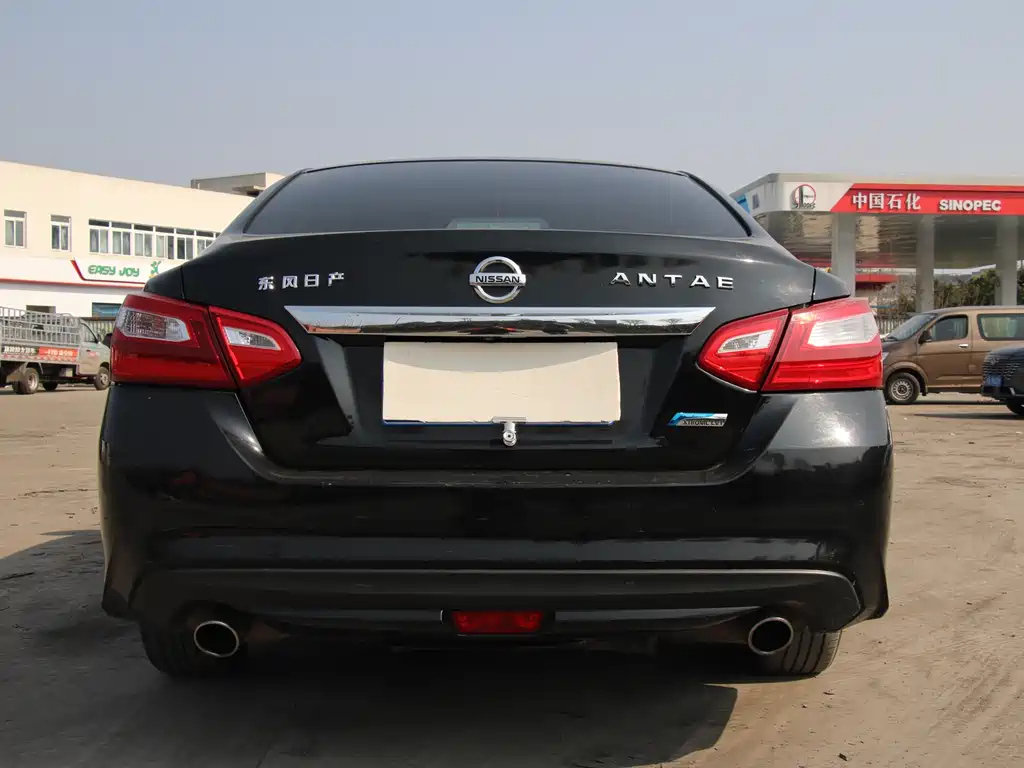 NISSAN TEANA 2018