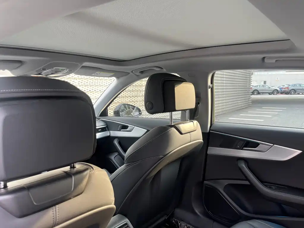 AUDI A4L 2022