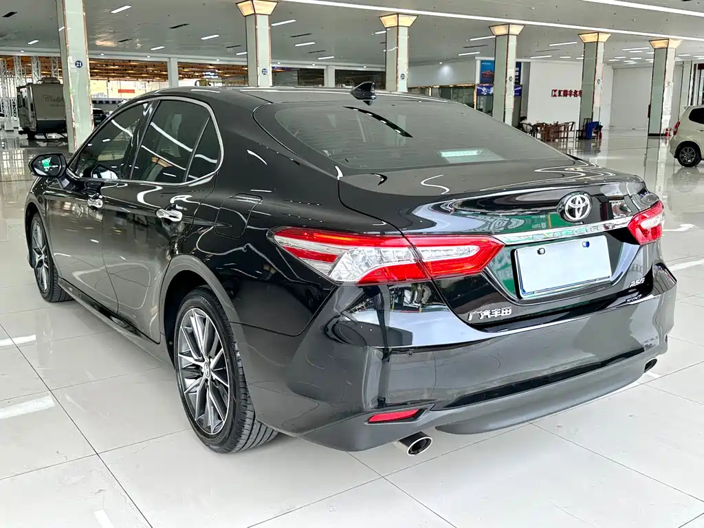 TOYOTA CAMRY 2022