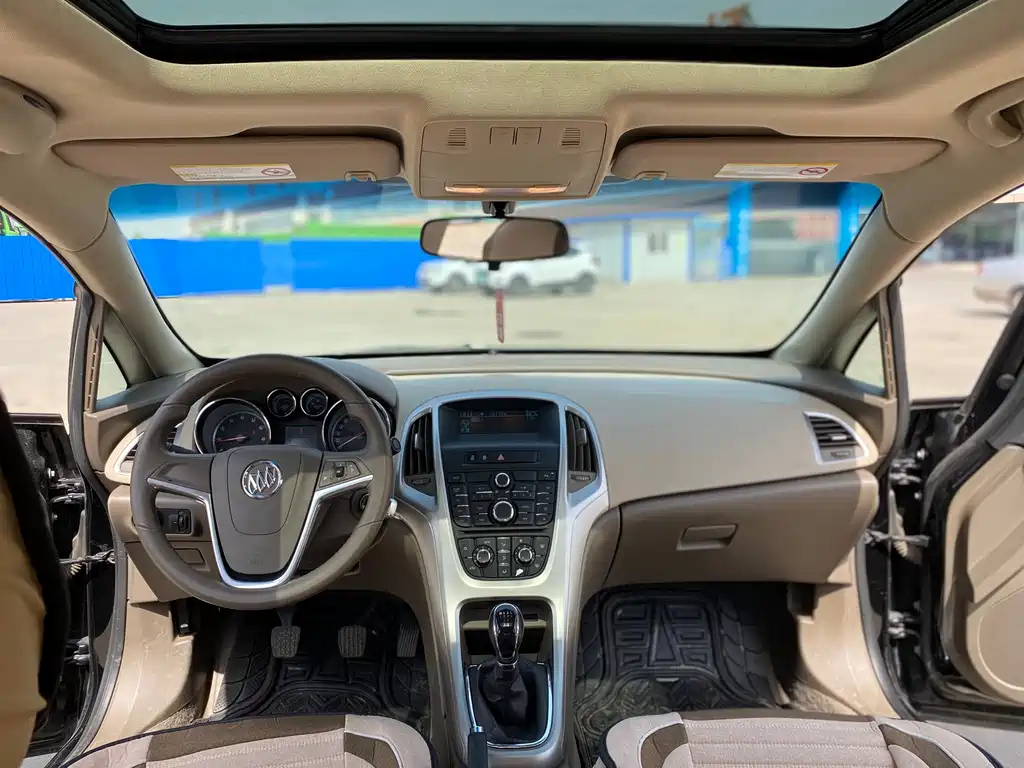 BUICK EXCELLE 2011