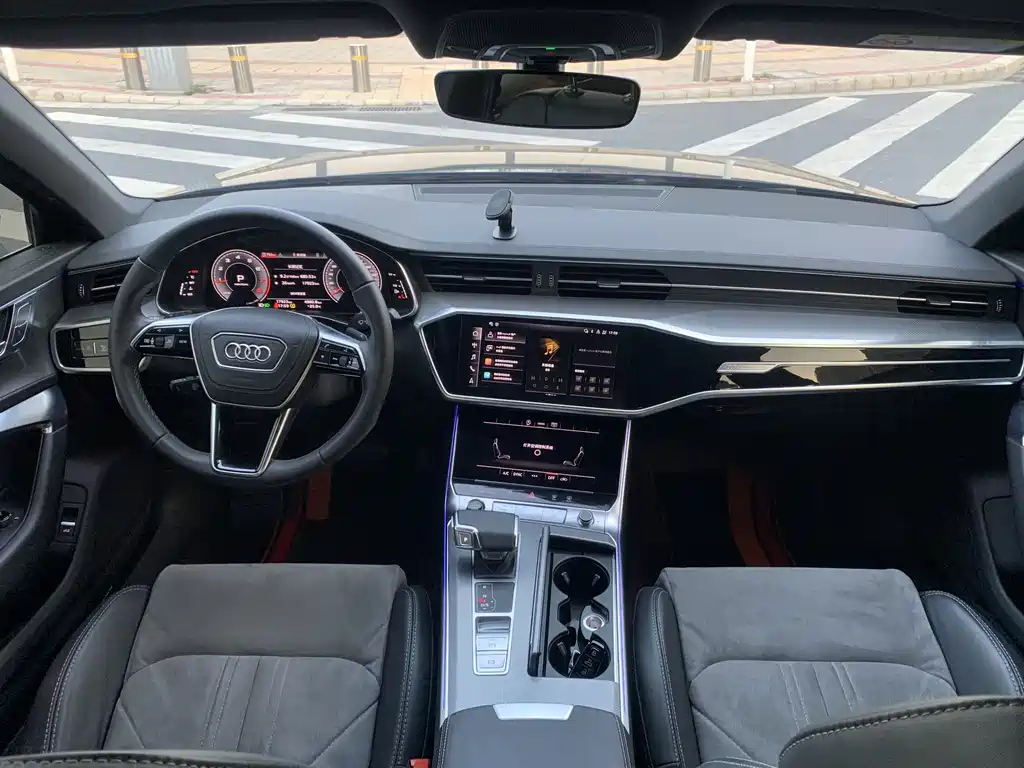 AUDI A6L 2023